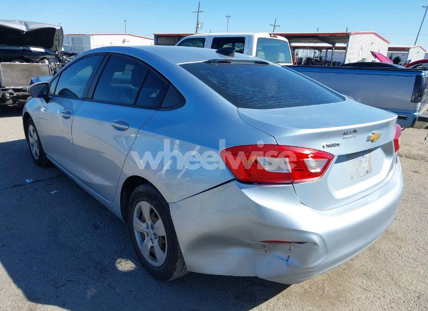 Photo 3 of 2017 Chevrolet Cruze LS AUTO (VIN 1G1BC5SMXH7179429)