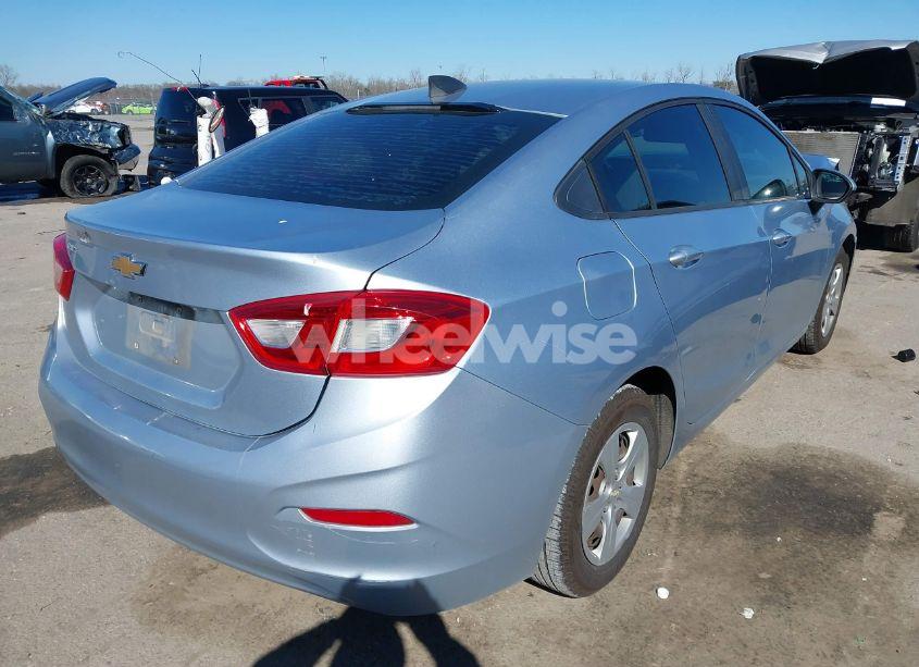 Photo 4 of 2017 Chevrolet Cruze LS AUTO (VIN 1G1BC5SMXH7179429)