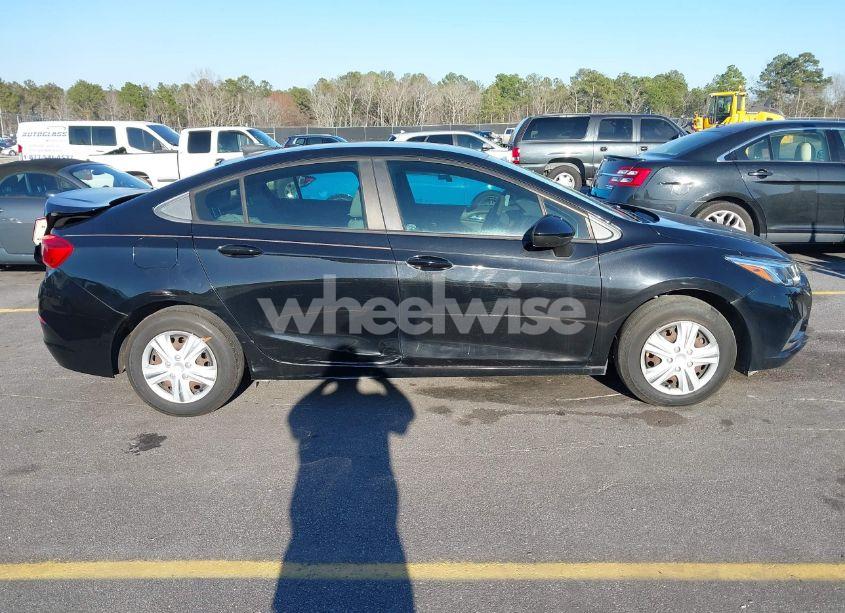 Photo 13 of 2017 Chevrolet Cruze LS AUTO (VIN 1G1BC5SMXH7188454)