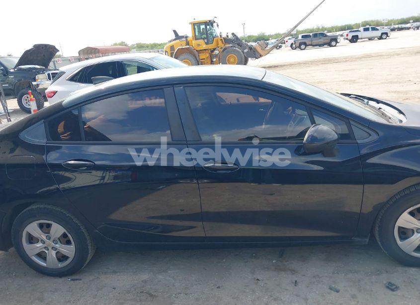 Photo 13 of 2017 Chevrolet Cruze LS AUTO (VIN 1G1BC5SMXH7193170)