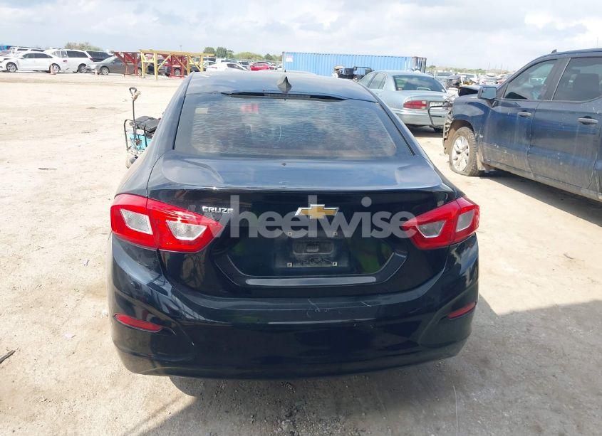 Photo 16 of 2017 Chevrolet Cruze LS AUTO (VIN 1G1BC5SMXH7193170)