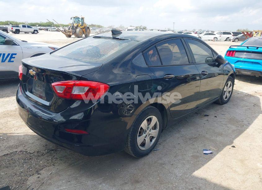 Photo 4 of 2017 Chevrolet Cruze LS AUTO (VIN 1G1BC5SMXH7193170)