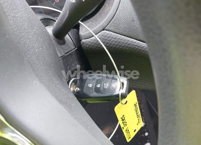 Photo 11 of 2017 Chevrolet Cruze LS AUTO (VIN 1G1BC5SMXH7197073)