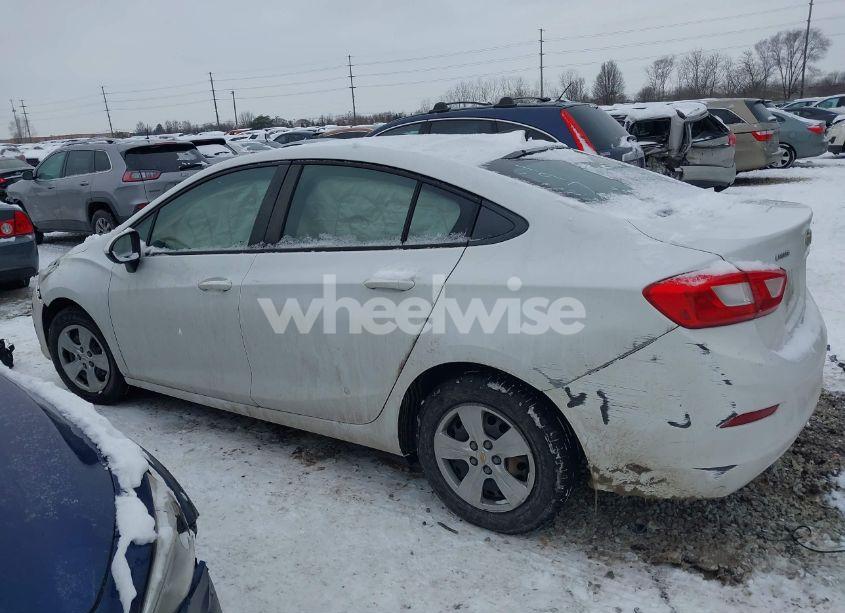 Photo 14 of 2017 Chevrolet Cruze LS AUTO (VIN 1G1BC5SMXH7197073)