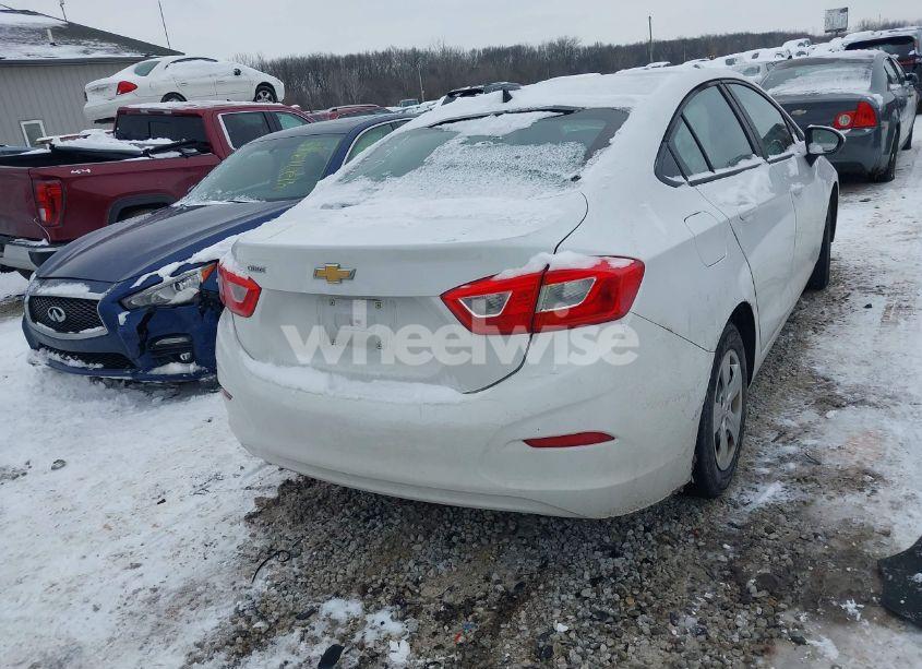 Photo 16 of 2017 Chevrolet Cruze LS AUTO (VIN 1G1BC5SMXH7197073)