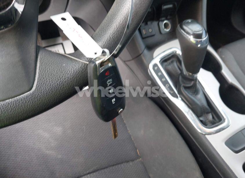 Photo 11 of 2017 Chevrolet Cruze LS AUTO (VIN 1G1BC5SMXH7204975)