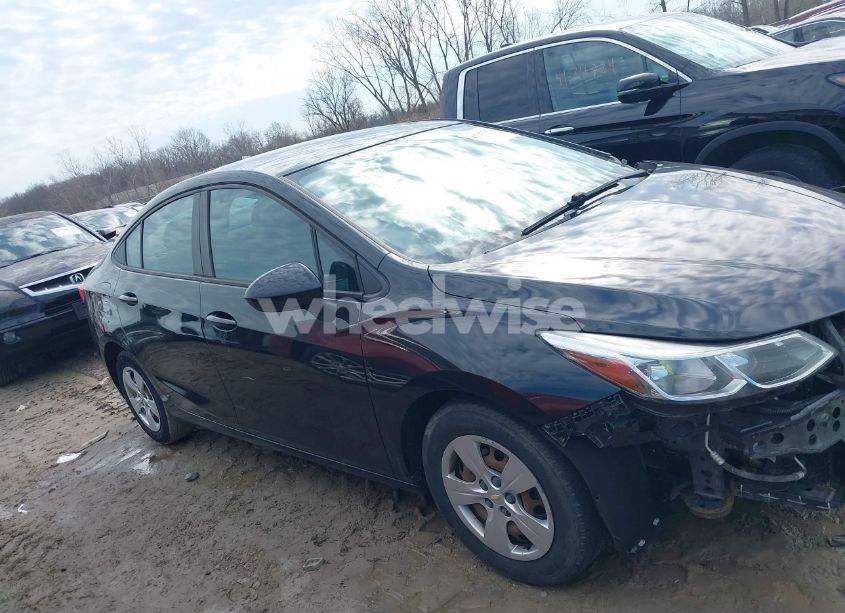 Photo 14 of 2017 Chevrolet Cruze LS AUTO (VIN 1G1BC5SMXH7204975)
