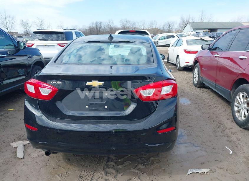 Photo 17 of 2017 Chevrolet Cruze LS AUTO (VIN 1G1BC5SMXH7204975)