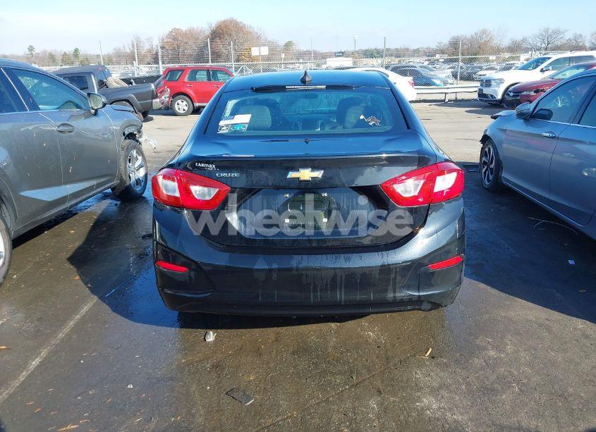 Photo 16 of 2017 Chevrolet Cruze LS AUTO (VIN 1G1BC5SMXH7226524)