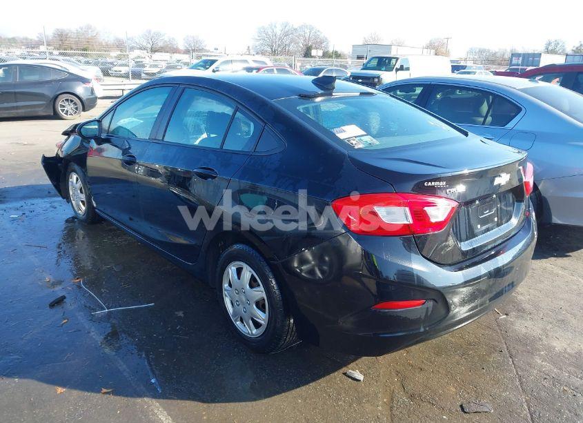 Photo 3 of 2017 Chevrolet Cruze LS AUTO (VIN 1G1BC5SMXH7226524)