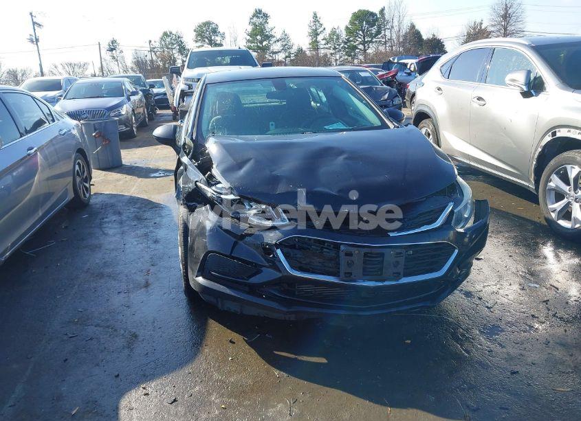 Photo 6 of 2017 Chevrolet Cruze LS AUTO (VIN 1G1BC5SMXH7226524)