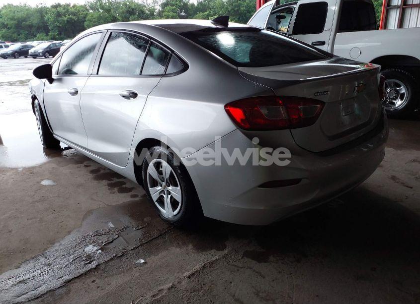 Photo 3 of 2017 Chevrolet Cruze LS AUTO (VIN 1G1BC5SMXH7230153)