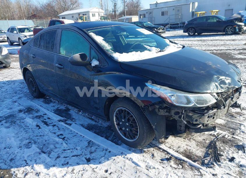 2017 Chevrolet Cruze LS AUTO (VIN 1G1BC5SMXH7256199) main photo