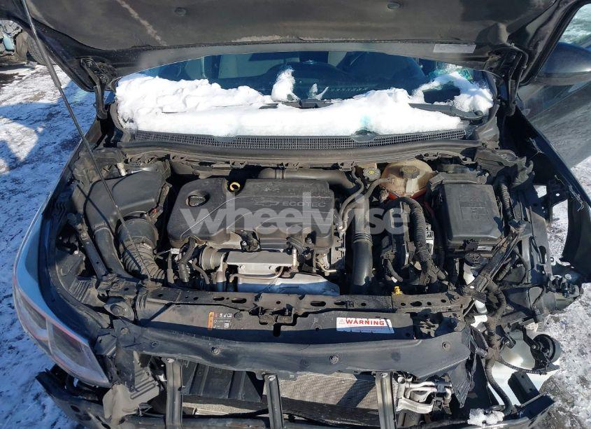 Photo 10 of 2017 Chevrolet Cruze LS AUTO (VIN 1G1BC5SMXH7256199)