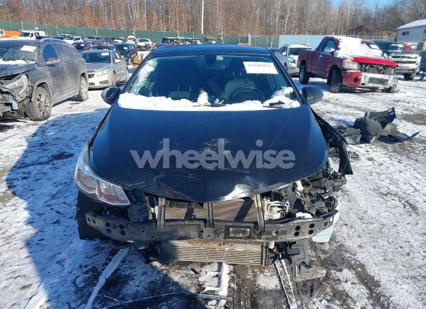 Photo 12 of 2017 Chevrolet Cruze LS AUTO (VIN 1G1BC5SMXH7256199)