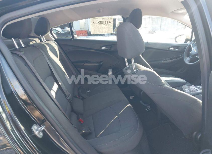 Photo 8 of 2017 Chevrolet Cruze LS AUTO (VIN 1G1BC5SMXH7256199)