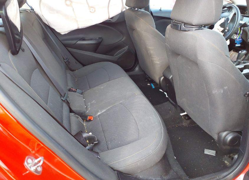 Photo 8 of 2017 Chevrolet Cruze LS AUTO (VIN 1G1BC5SMXH7258132)