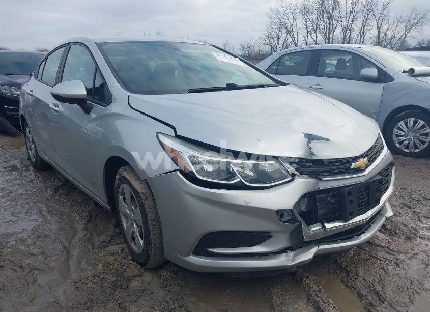 2017 Chevrolet Cruze LS AUTO (VIN 1G1BC5SMXH7268174) main photo