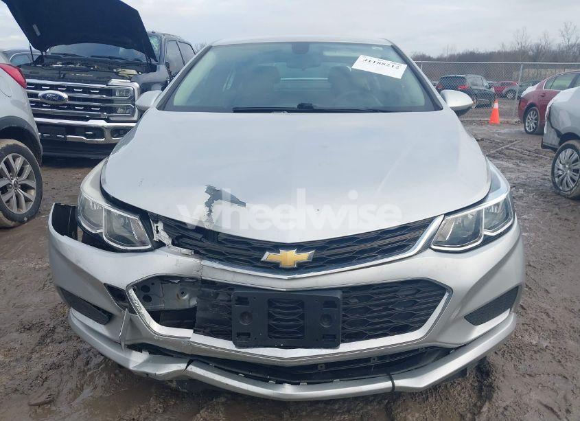 Photo 12 of 2017 Chevrolet Cruze LS AUTO (VIN 1G1BC5SMXH7268174)