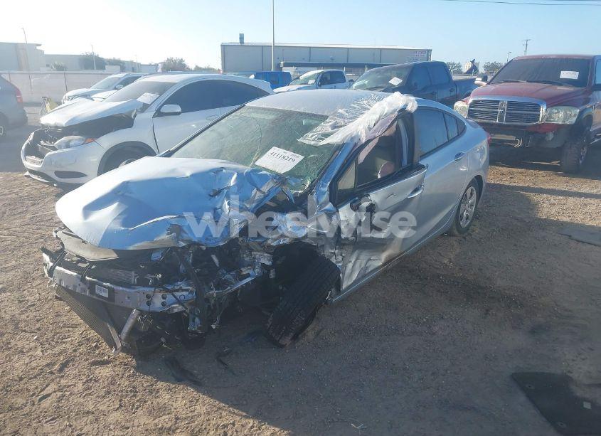 Photo 2 of 2018 Chevrolet Cruze LS AUTO (VIN 1G1BC5SMXJ7101898)