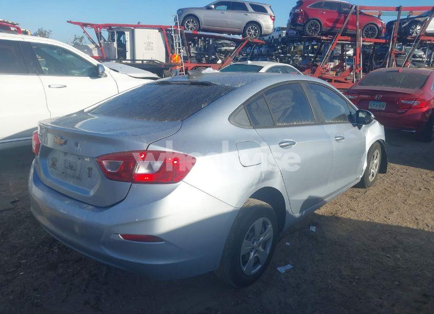 Photo 4 of 2018 Chevrolet Cruze LS AUTO (VIN 1G1BC5SMXJ7101898)