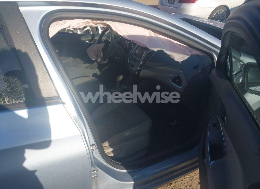 Photo 5 of 2018 Chevrolet Cruze LS AUTO (VIN 1G1BC5SMXJ7101898)