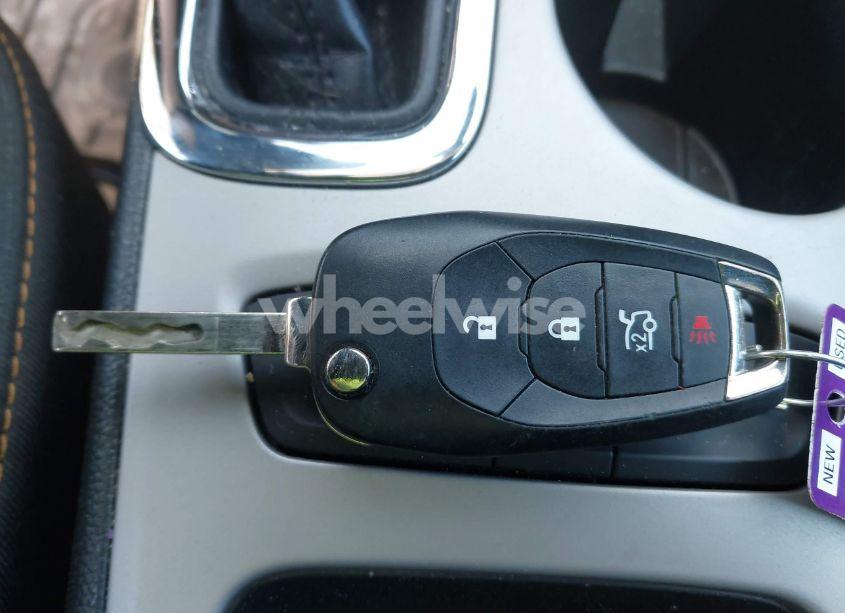 Photo 11 of 2018 Chevrolet Cruze LS AUTO (VIN 1G1BC5SMXJ7170171)