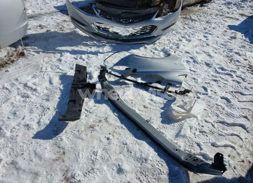 Photo 12 of 2018 Chevrolet Cruze LS AUTO (VIN 1G1BC5SMXJ7170171)