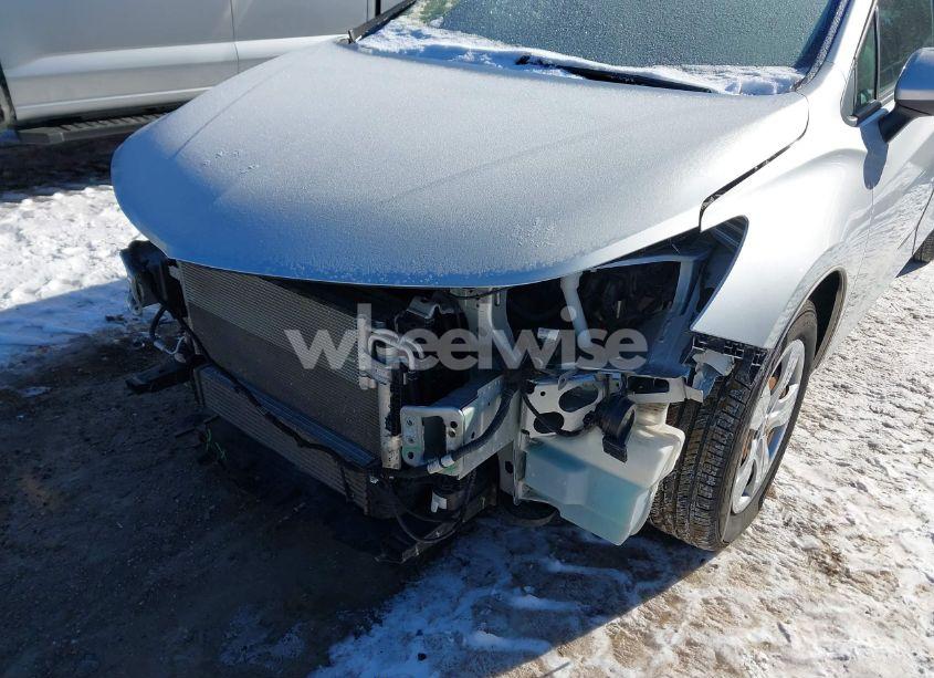 Photo 18 of 2018 Chevrolet Cruze LS AUTO (VIN 1G1BC5SMXJ7170171)