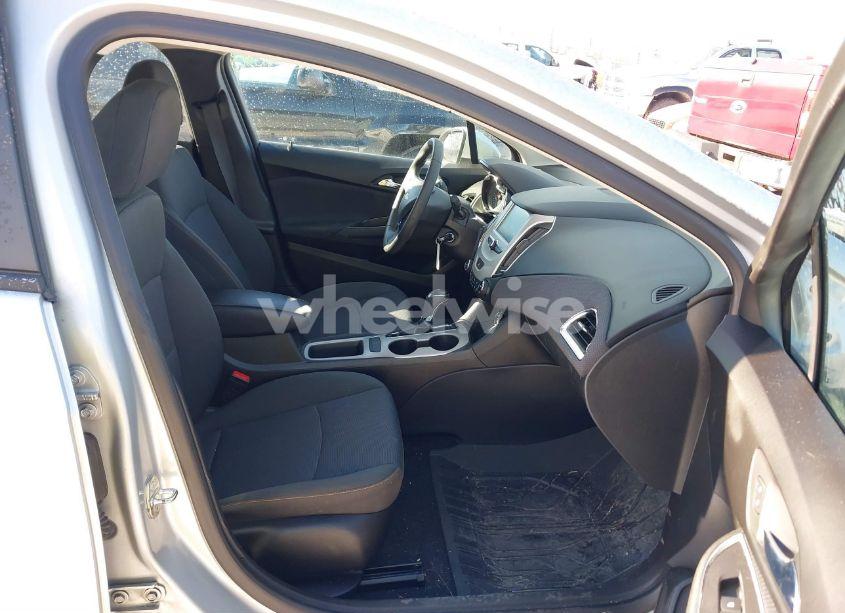 Photo 5 of 2018 Chevrolet Cruze LS AUTO (VIN 1G1BC5SMXJ7170171)