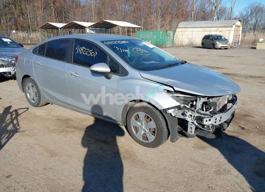 2018 Chevrolet Cruze LS AUTO (VIN 1G1BC5SMXJ7191599) main photo
