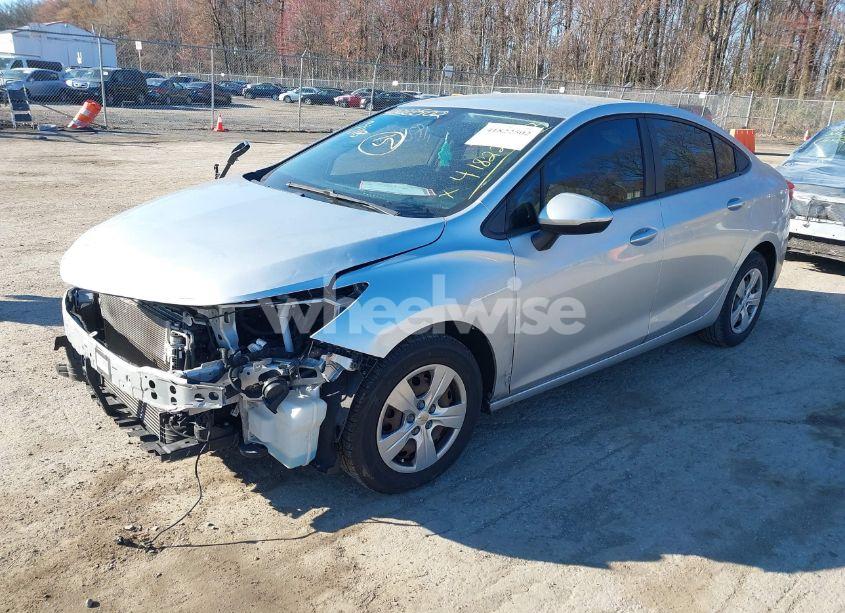 Photo 2 of 2018 Chevrolet Cruze LS AUTO (VIN 1G1BC5SMXJ7191599)