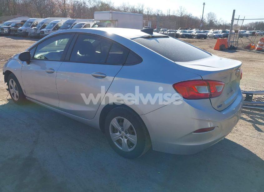 Photo 3 of 2018 Chevrolet Cruze LS AUTO (VIN 1G1BC5SMXJ7191599)