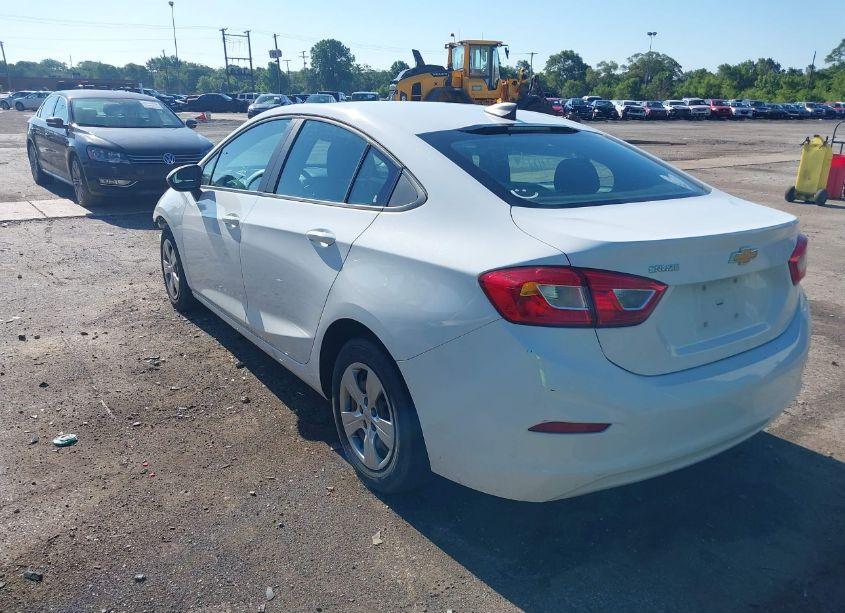 Photo 3 of 2018 Chevrolet Cruze LS AUTO (VIN 1G1BC5SMXJ7191912)