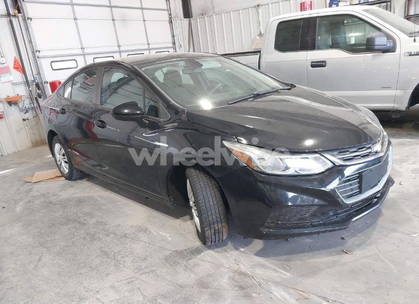 2018 Chevrolet Cruze LS AUTO (VIN 1G1BC5SMXJ7203119) main photo