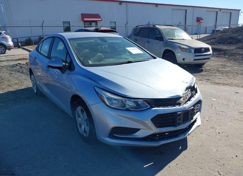 2018 Chevrolet Cruze LS AUTO (VIN 1G1BC5SMXJ7211382) main photo