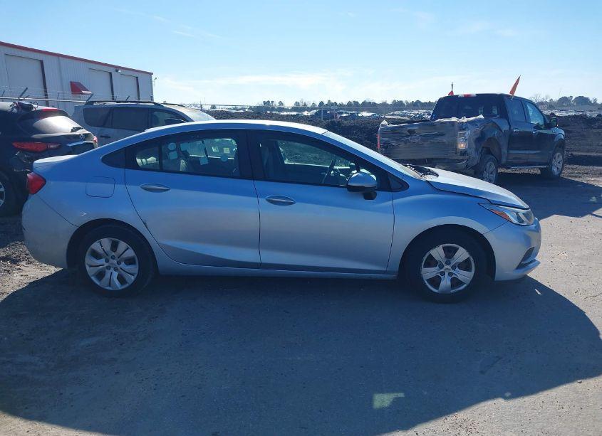 Photo 13 of 2018 Chevrolet Cruze LS AUTO (VIN 1G1BC5SMXJ7211382)