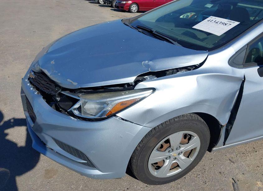 Photo 17 of 2018 Chevrolet Cruze LS AUTO (VIN 1G1BC5SMXJ7211382)