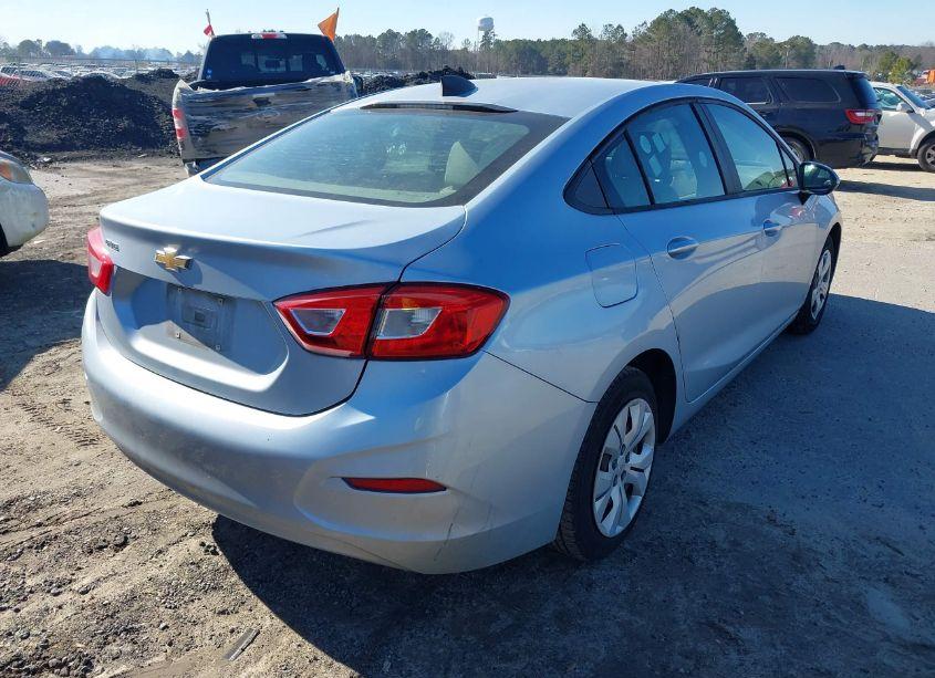 Photo 4 of 2018 Chevrolet Cruze LS AUTO (VIN 1G1BC5SMXJ7211382)