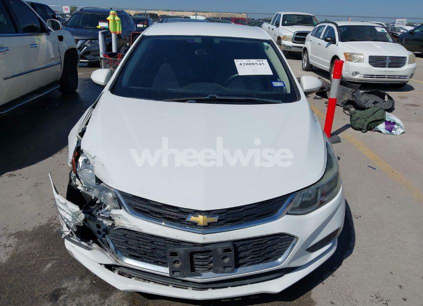 Photo 12 of 2018 Chevrolet Cruze LS AUTO (VIN 1G1BC5SMXJ7223516)