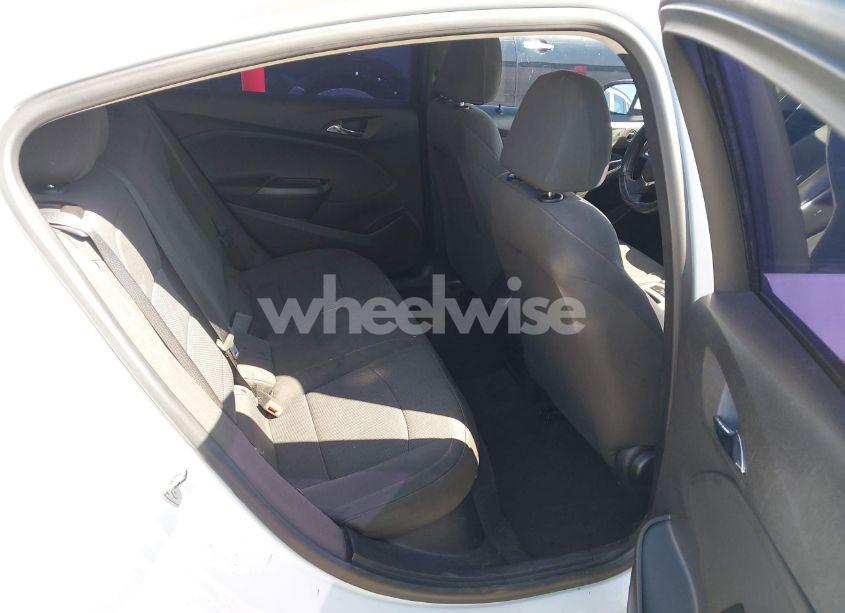 Photo 8 of 2018 Chevrolet Cruze LS AUTO (VIN 1G1BC5SMXJ7223516)