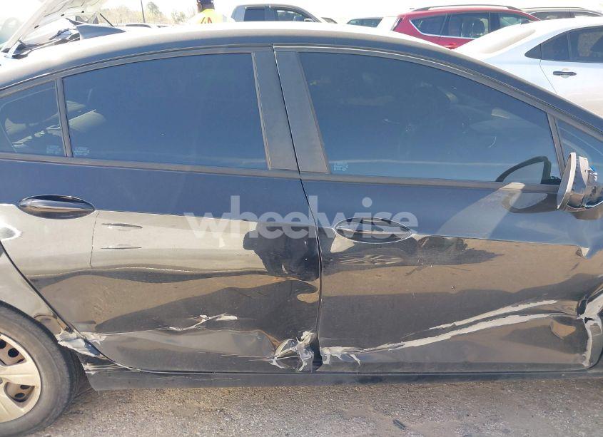 Photo 13 of 2018 Chevrolet Cruze LS AUTO (VIN 1G1BC5SMXJ7247766)