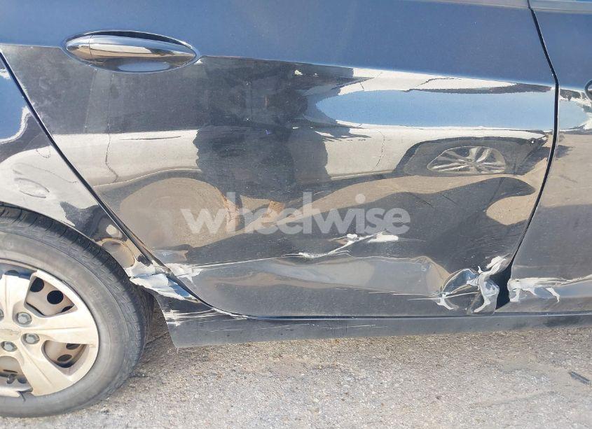 Photo 19 of 2018 Chevrolet Cruze LS AUTO (VIN 1G1BC5SMXJ7247766)