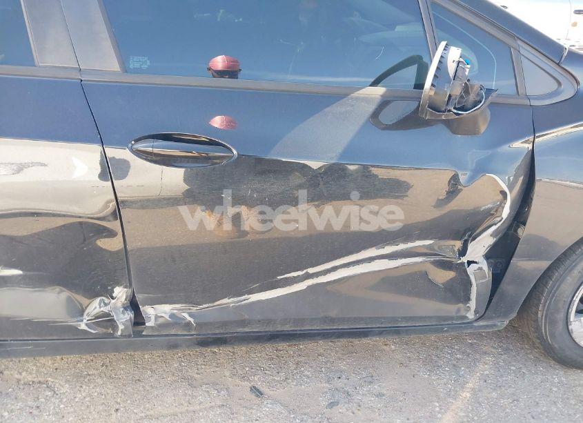 Photo 20 of 2018 Chevrolet Cruze LS AUTO (VIN 1G1BC5SMXJ7247766)