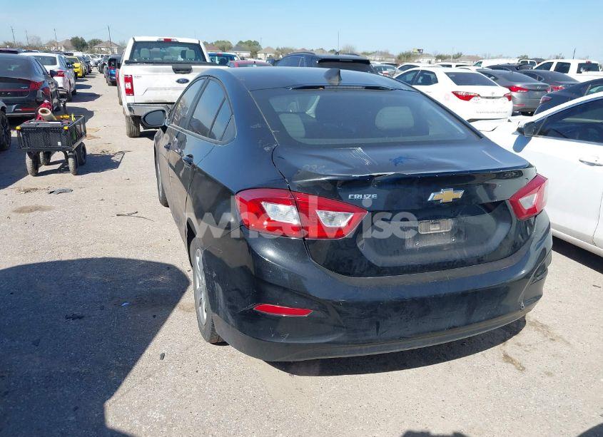 Photo 3 of 2018 Chevrolet Cruze LS AUTO (VIN 1G1BC5SMXJ7247766)