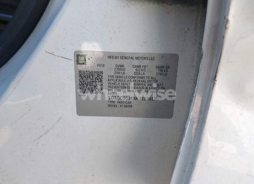 Photo 9 of 2019 Chevrolet Cruze LS (VIN 1G1BC5SMXK7113017)