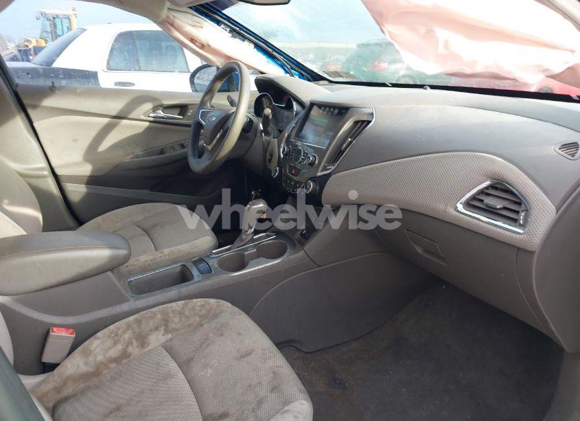 Photo 5 of 2016 Chevrolet Cruze LT AUTO (VIN 1G1BE5SM0G7238058)