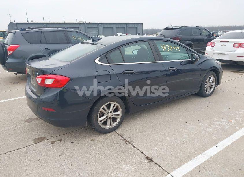 Photo 4 of 2016 Chevrolet Cruze LT AUTO (VIN 1G1BE5SM0G7239355)