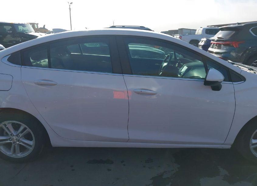 Photo 14 of 2016 Chevrolet Cruze LT AUTO (VIN 1G1BE5SM0G7261050)