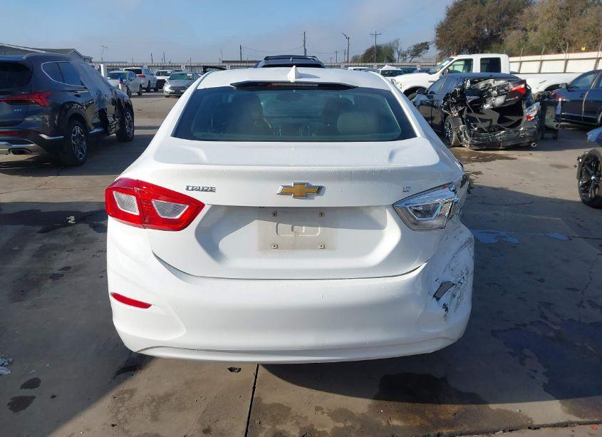 Photo 17 of 2016 Chevrolet Cruze LT AUTO (VIN 1G1BE5SM0G7261050)
